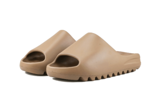 Yeezy Slide Earth Brown